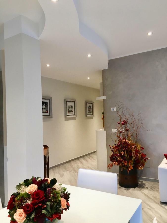 A Casa Di Chiara Appartement Stresa Buitenkant foto
